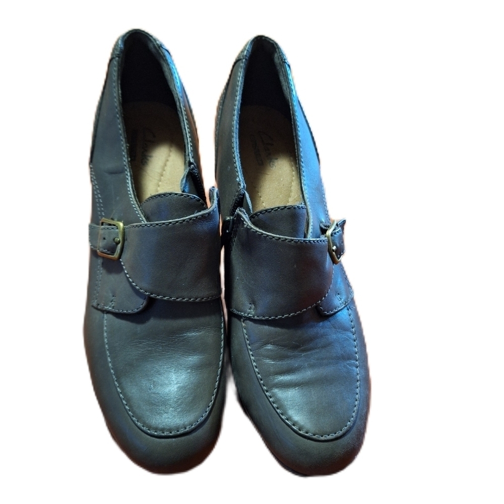 Clarks Elegant Gray Women's Loafers